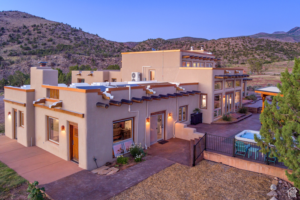 70 DESERT SOLITAIRE RD Moab, UT 84532