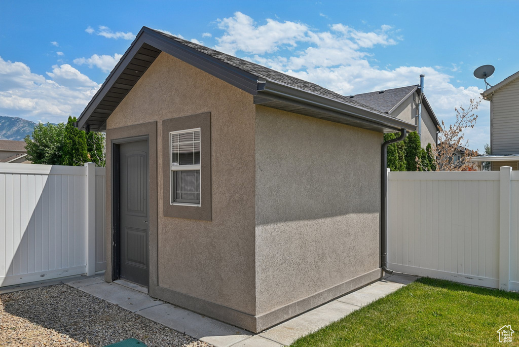 885 W 2150 N Pleasant View, UT 84404
