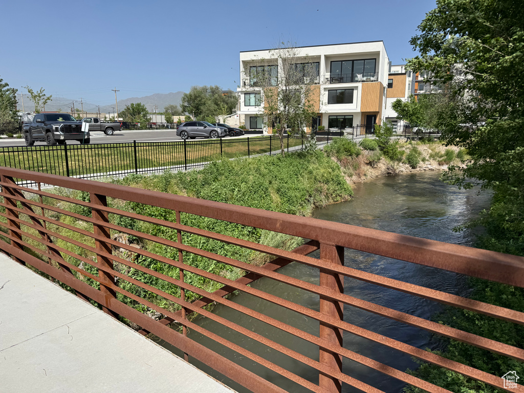 4186 S MAIN ST Millcreek, UT 84107