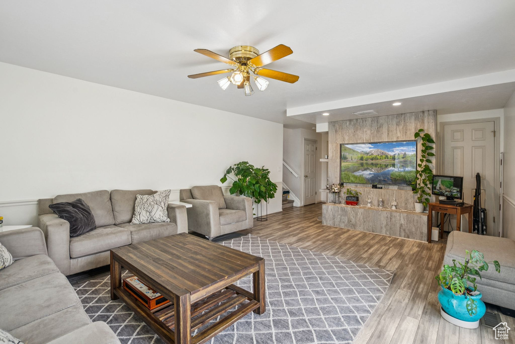 9355 S PERUVIAN DR Sandy, UT 84093