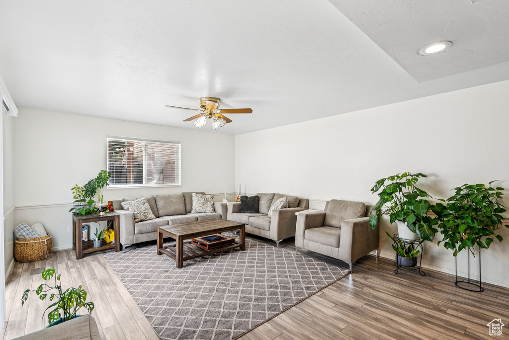 9355 S PERUVIAN DR Sandy, UT 84093