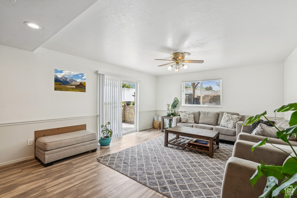 9355 S PERUVIAN DR Sandy, UT 84093