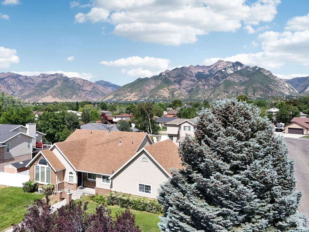 9355 S PERUVIAN DR Sandy, UT 84093