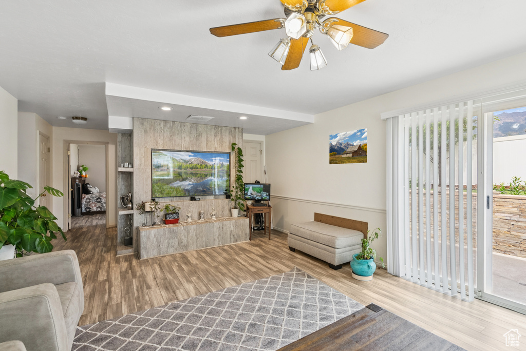 9355 S PERUVIAN DR Sandy, UT 84093