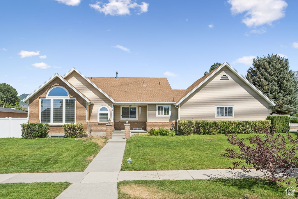 9355 S PERUVIAN DR Sandy, UT 84093