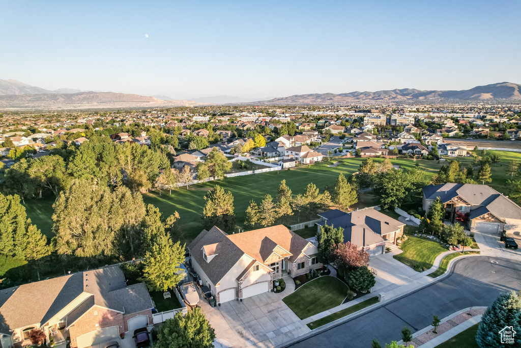 4683 W CEE JAY CT South Jordan, UT 84009