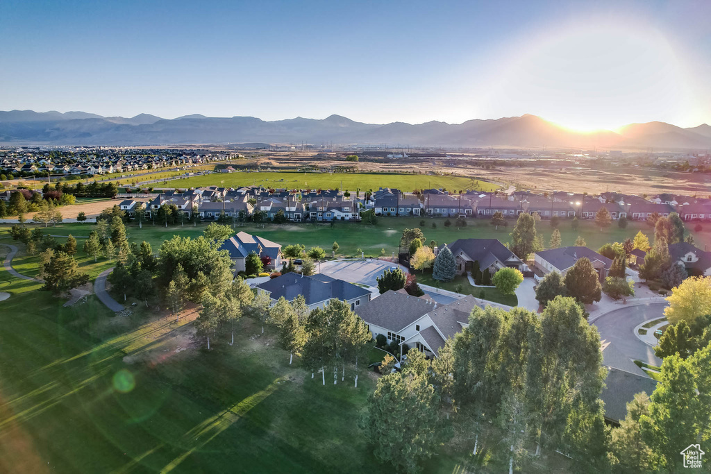4683 W CEE JAY CT South Jordan, UT 84009