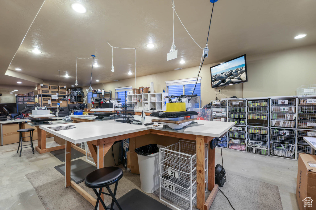4683 W CEE JAY CT South Jordan, UT 84009