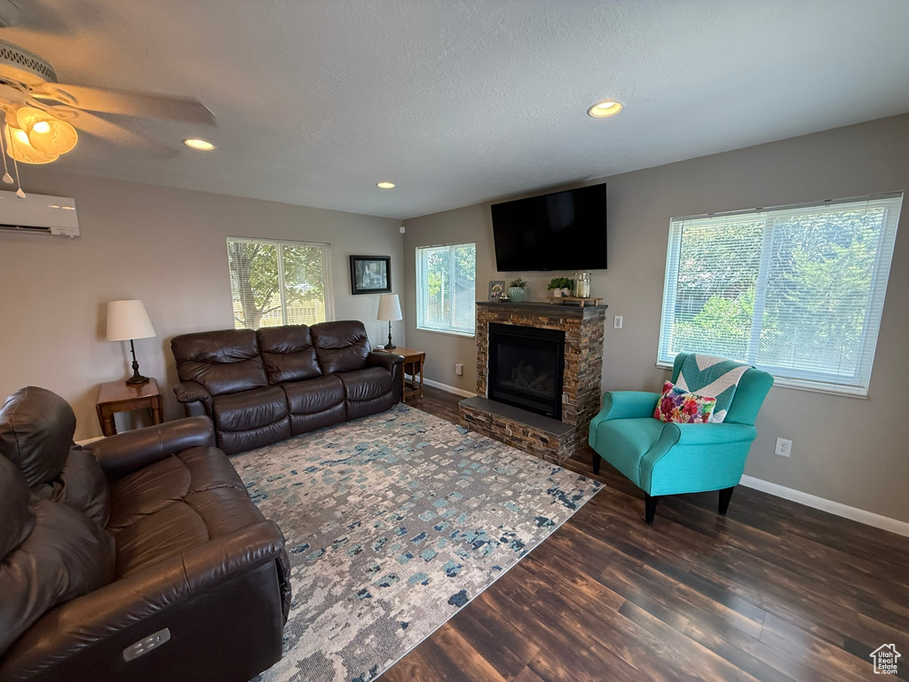 5140 S 2175 W Roy, UT 84067