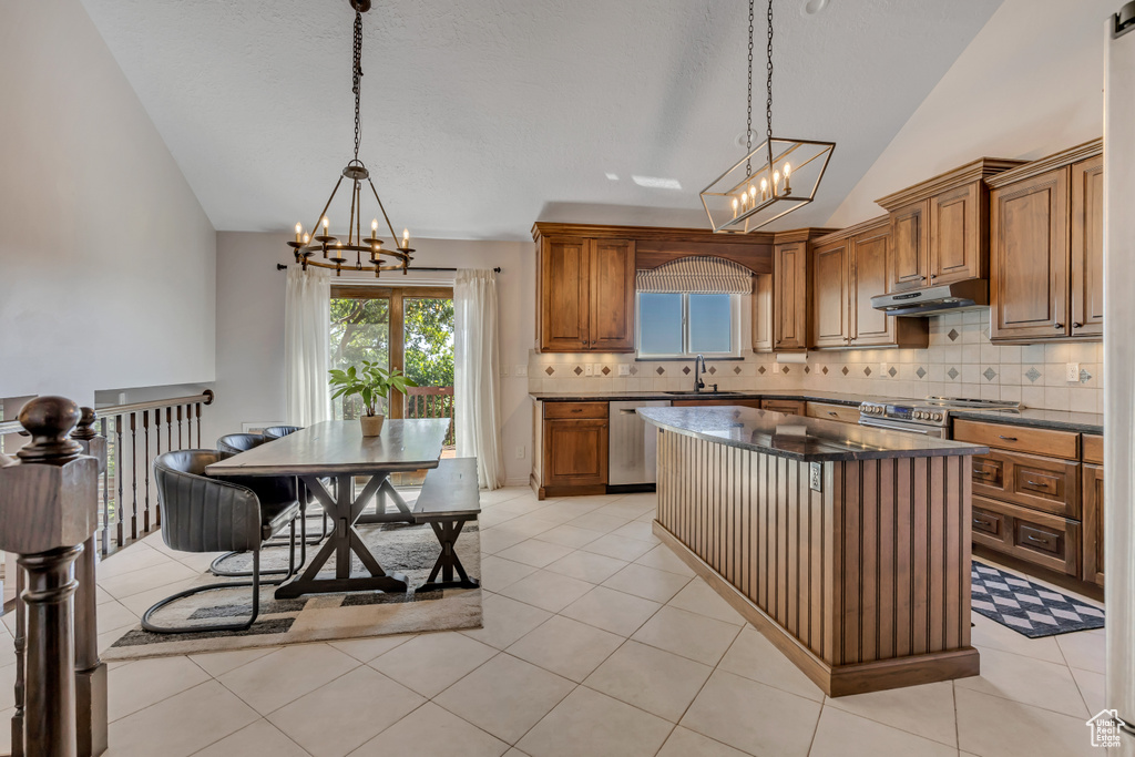 2140 E 3000 N Layton, UT 84040