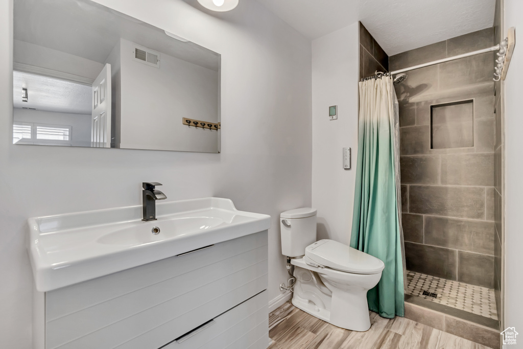 2140 E 3000 N Layton, UT 84040