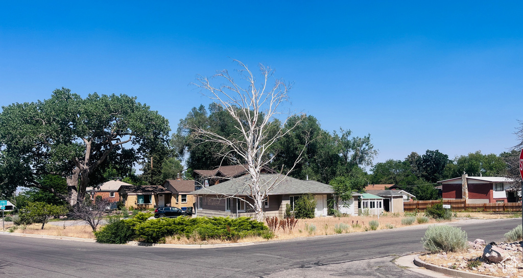 2181 BUCHANAN AVE Ogden, UT 84401
