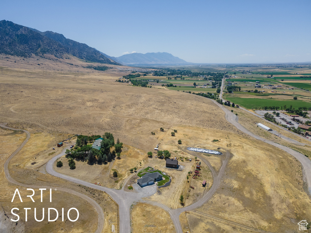 2775 W 8500 N Honeyville, UT 84314