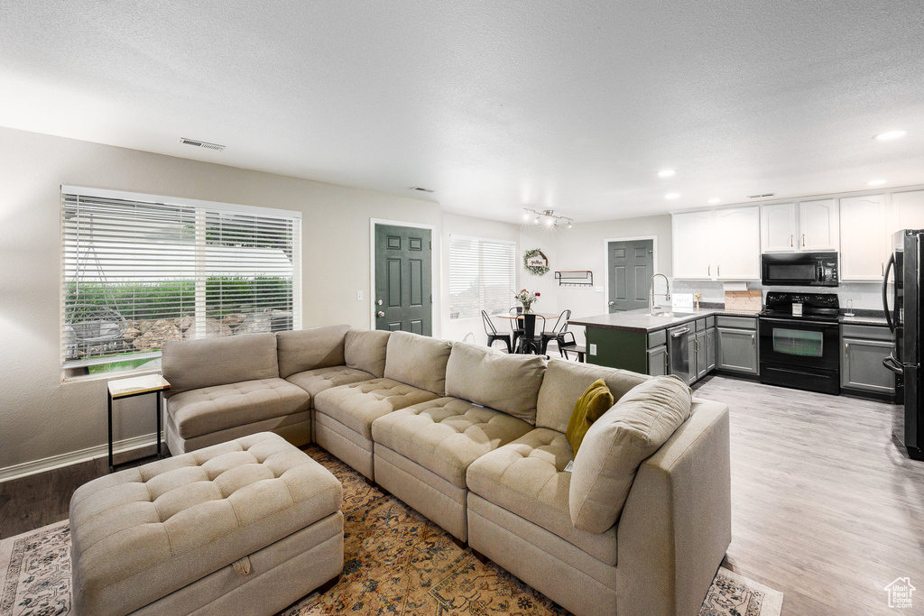 Photo 14 for MLS #2097486 at 6733 W Mary Leizan Ln