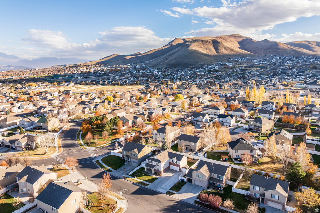 6733 W MARY LEIZAN LN Herriman, UT 84096