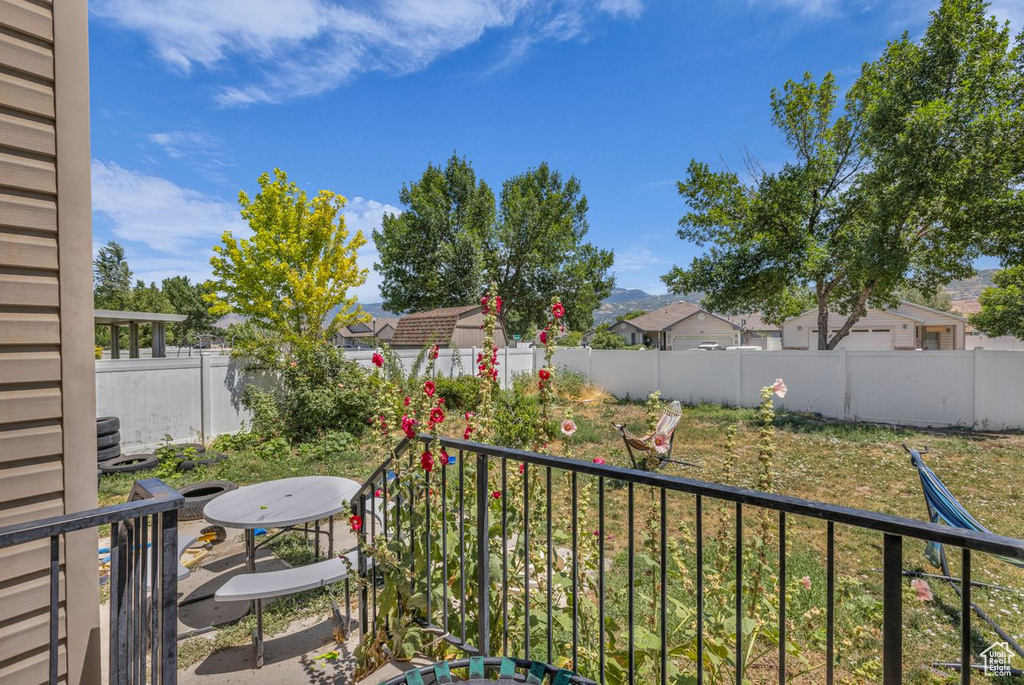 158 N WALTON CT North Salt Lake, UT 84054
