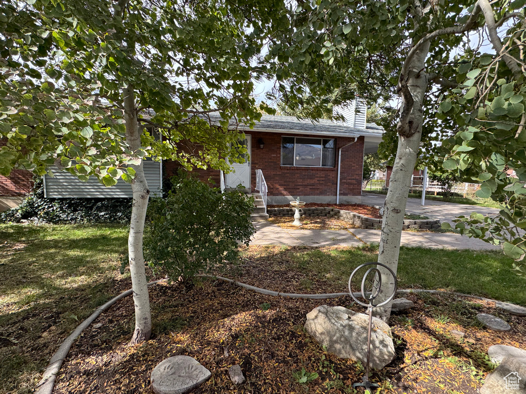 Photo 2 for MLS #2097506 at 1844 Sorrento Dr