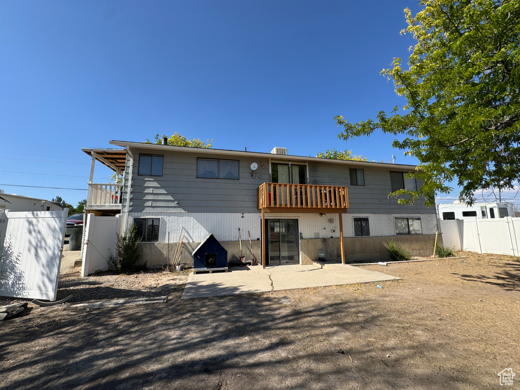 631 WEST MAIN ST Wellington, UT 84542