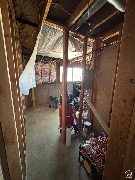 631 WEST MAIN ST Wellington, UT 84542