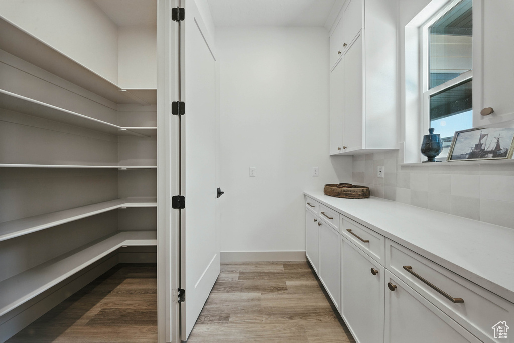 2009 E BEVERLY DR Holladay, UT 84117