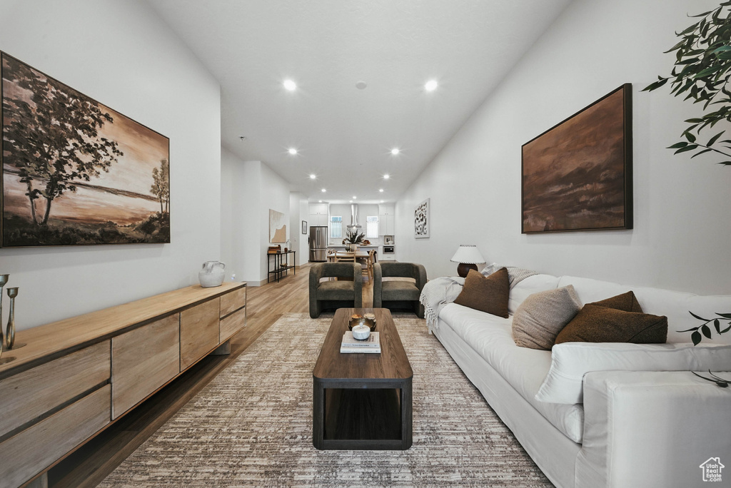 2009 E BEVERLY DR Holladay, UT 84117