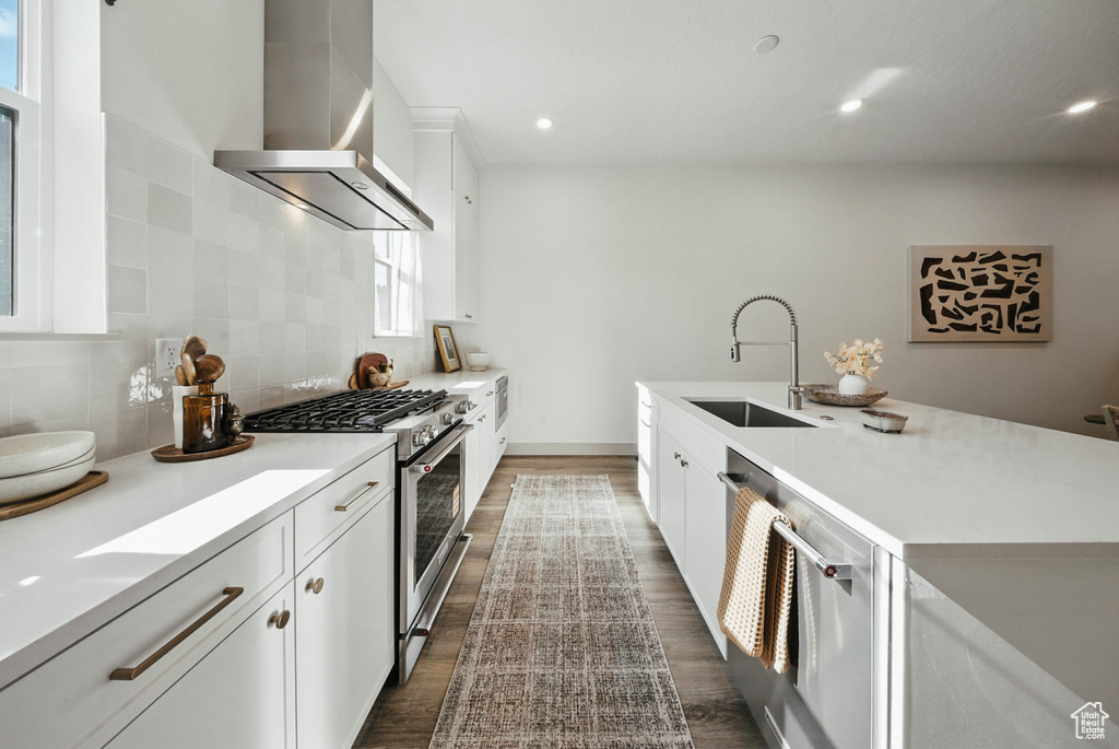 2009 E BEVERLY DR Holladay, UT 84117