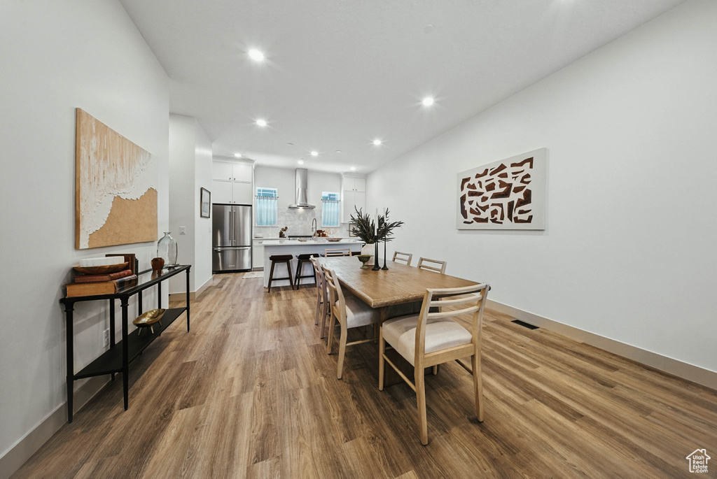 2009 E BEVERLY DR Holladay, UT 84117
