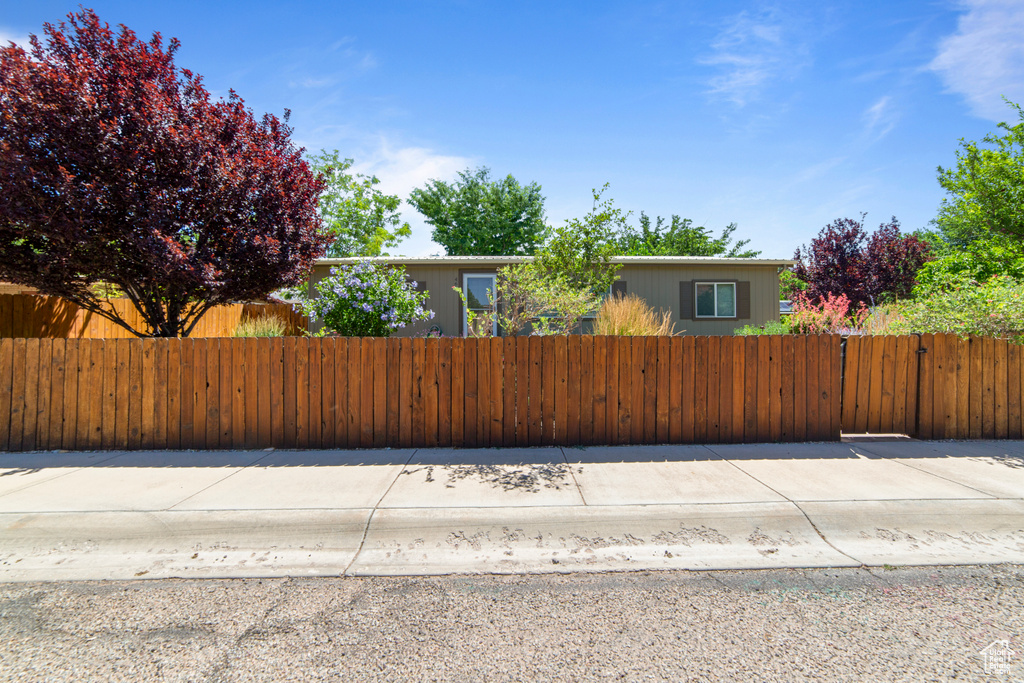 460 E BOWEN CIR Moab, UT 84532