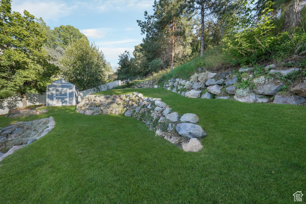219 DEERHOLLOW CIR North Salt Lake, UT 84054
