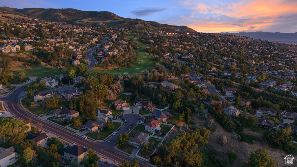 219 DEERHOLLOW CIR North Salt Lake, UT 84054