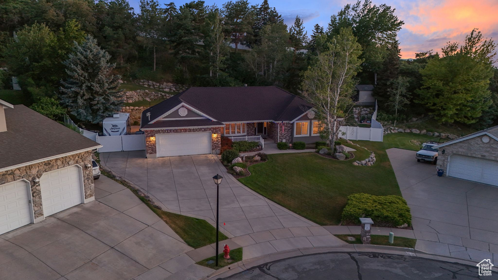 219 DEERHOLLOW CIR North Salt Lake, UT 84054