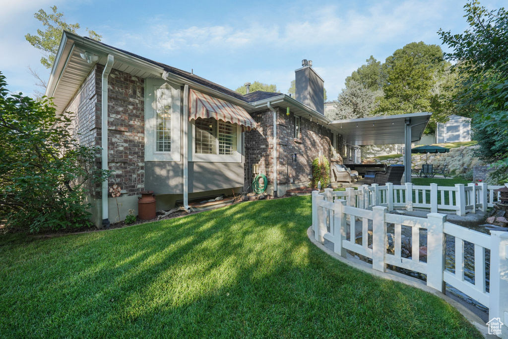 219 DEERHOLLOW CIR North Salt Lake, UT 84054