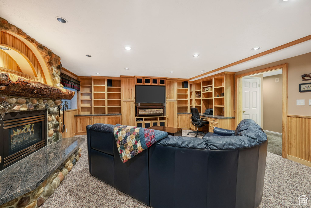 219 DEERHOLLOW CIR North Salt Lake, UT 84054