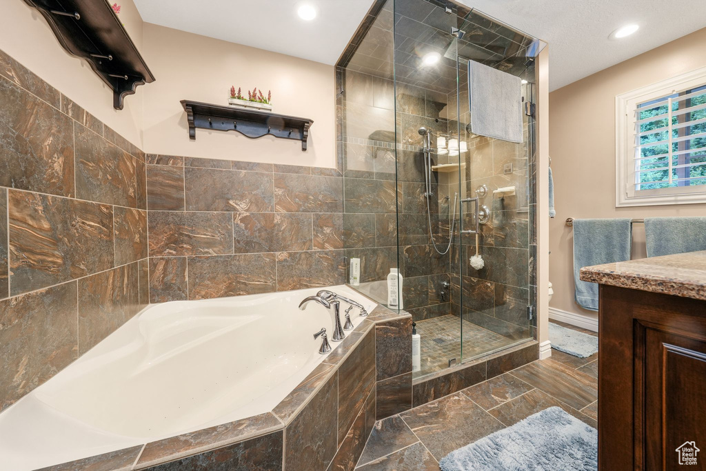 219 DEERHOLLOW CIR North Salt Lake, UT 84054