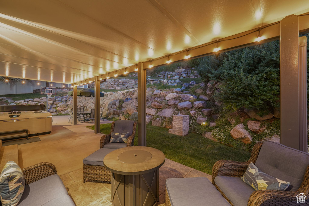 219 DEERHOLLOW CIR North Salt Lake, UT 84054