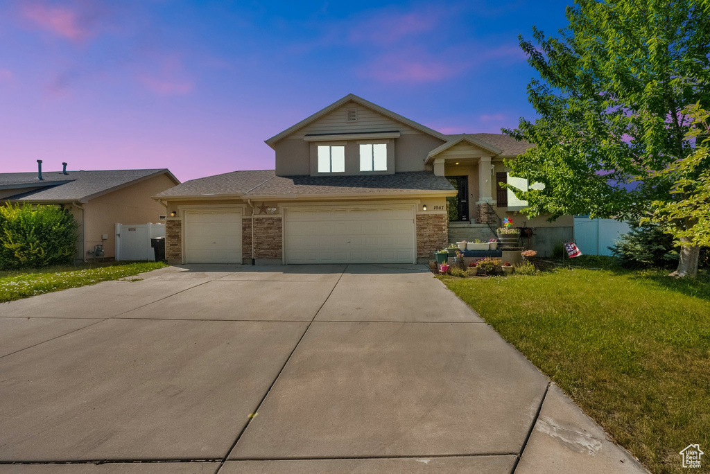 1047 W ASCOT DR North Salt Lake, UT 84054