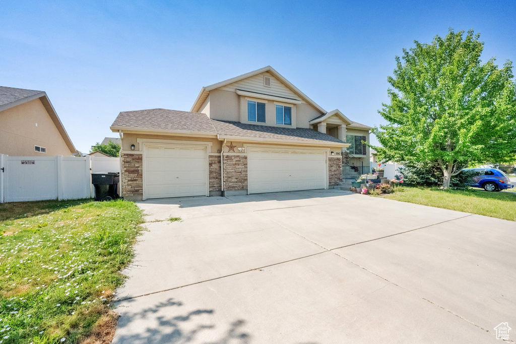 1047 W ASCOT DR North Salt Lake, UT 84054