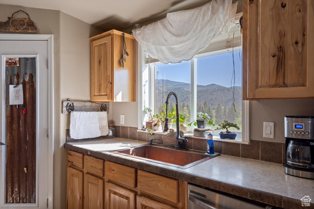 42749 W 9750 N Hanna, UT 84031