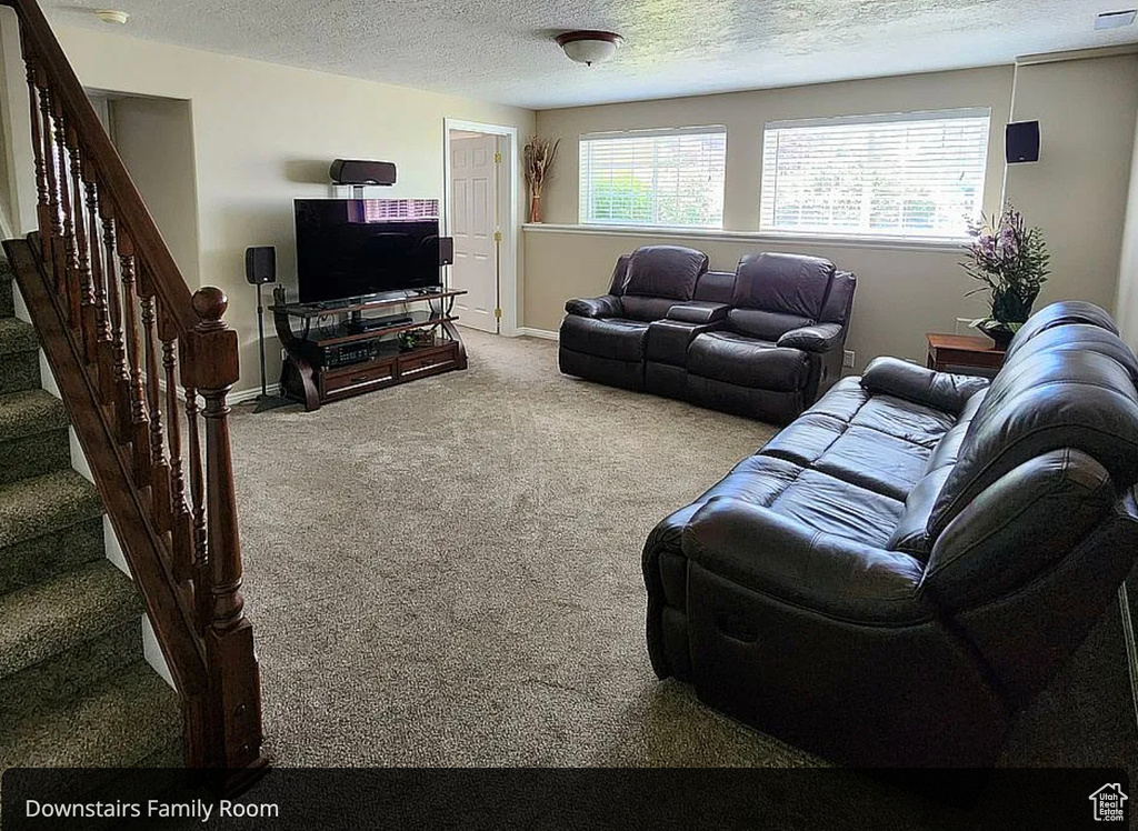 823 CREEK LN Farmington, UT 84025