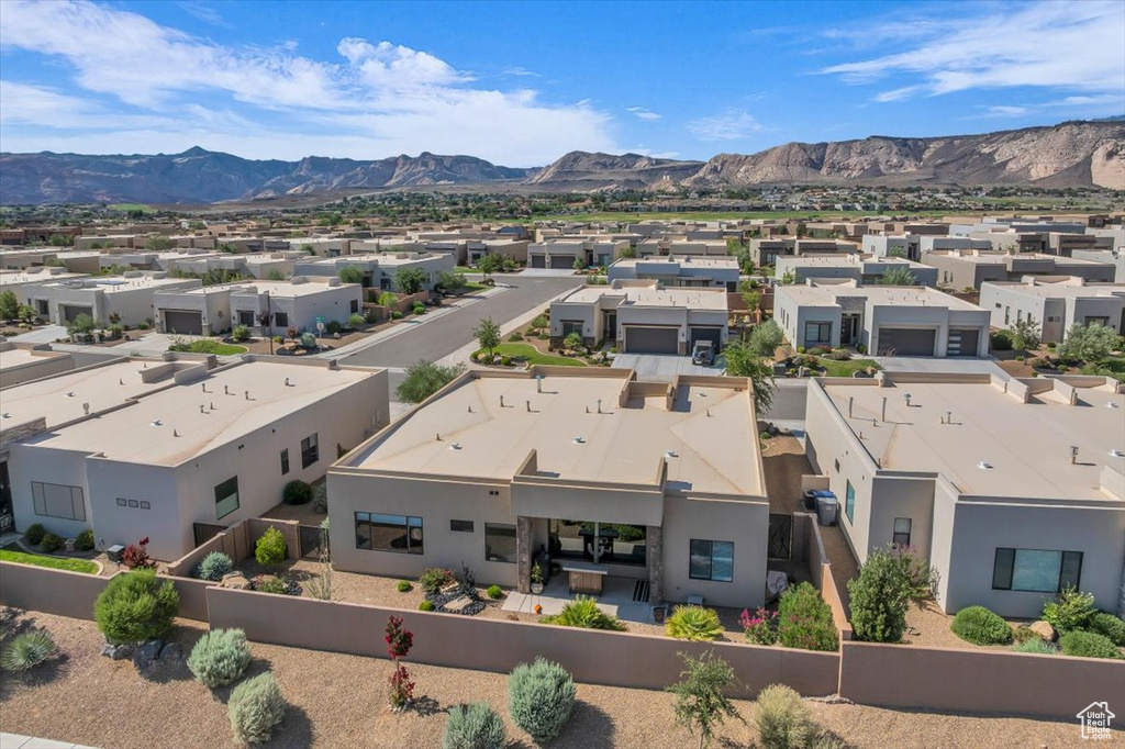 1445 W FIREPIT KNOLL DR St George, UT 84770