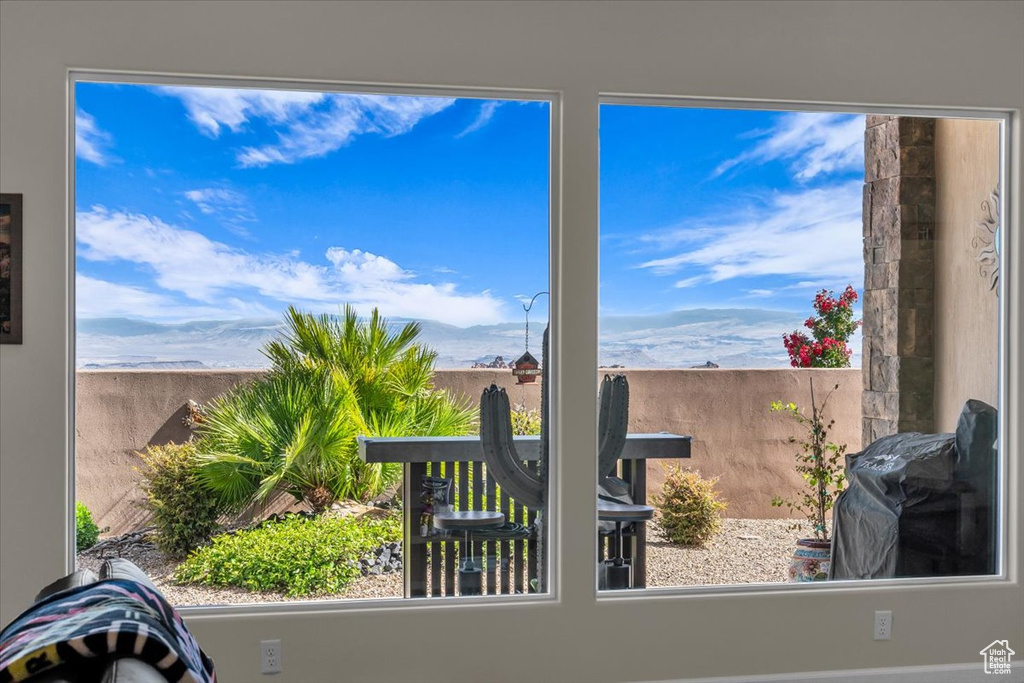 1445 W FIREPIT KNOLL DR St George, UT 84770