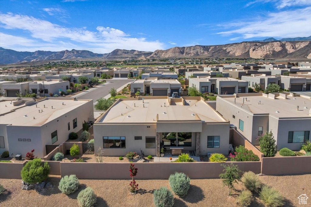 1445 W FIREPIT KNOLL DR St George, UT 84770