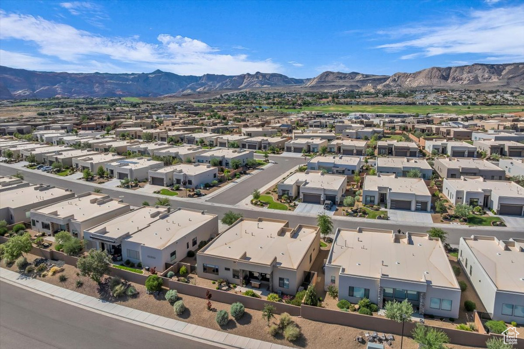 1445 W FIREPIT KNOLL DR St George, UT 84770