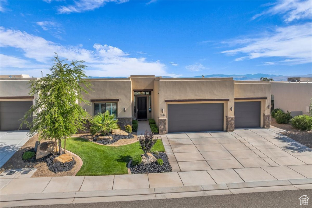 1445 W FIREPIT KNOLL DR St George, UT 84770