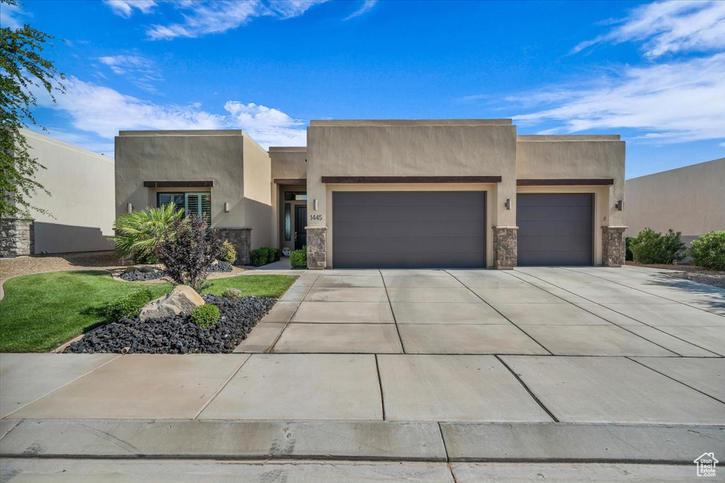 1445 W FIREPIT KNOLL DR St George, UT 84770