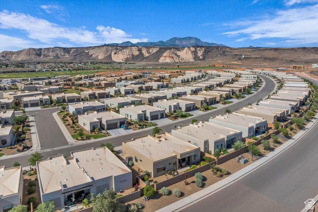 1445 W FIREPIT KNOLL DR St George, UT 84770
