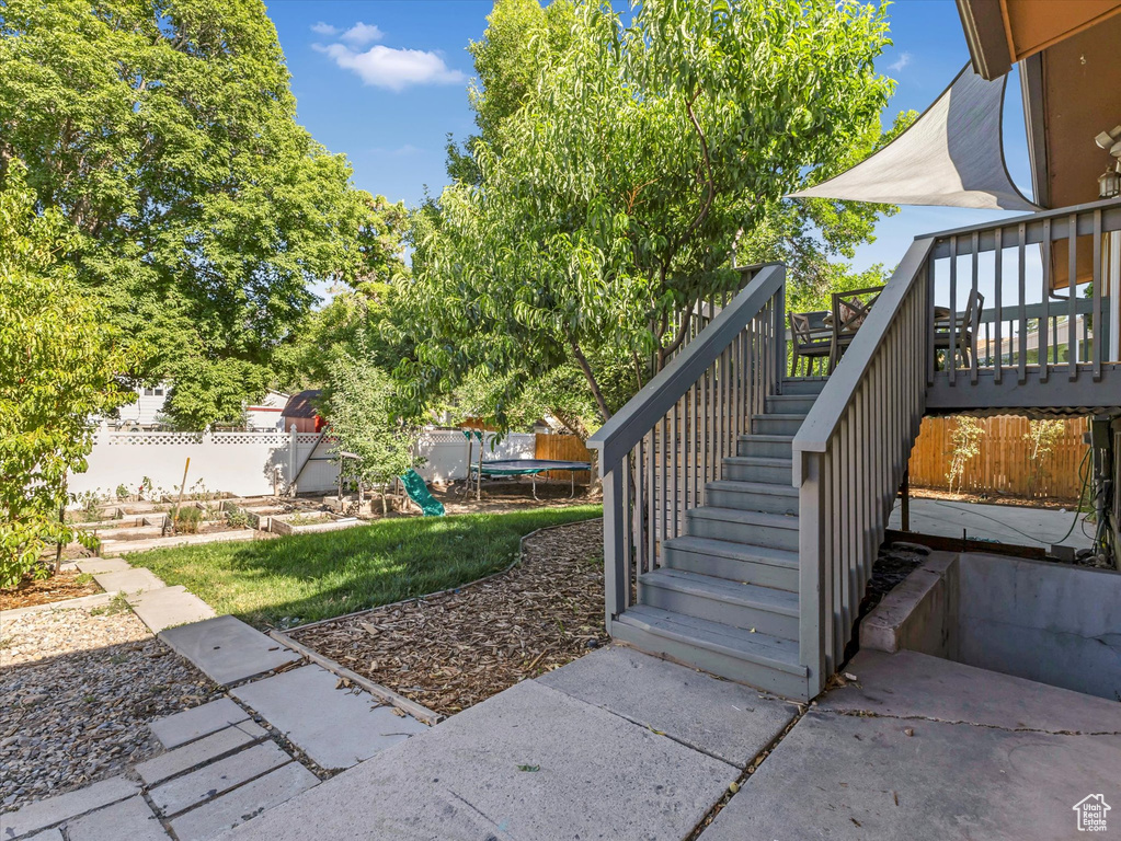 9457 S POPPY LN Sandy, UT 84094