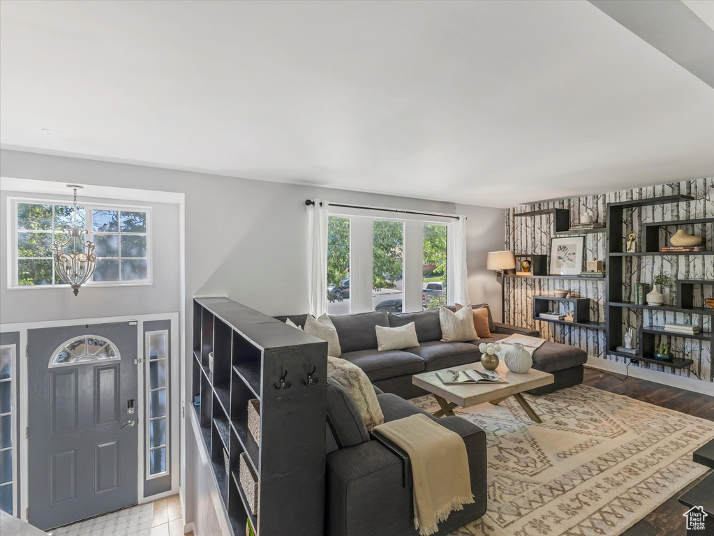9457 S POPPY LN Sandy, UT 84094