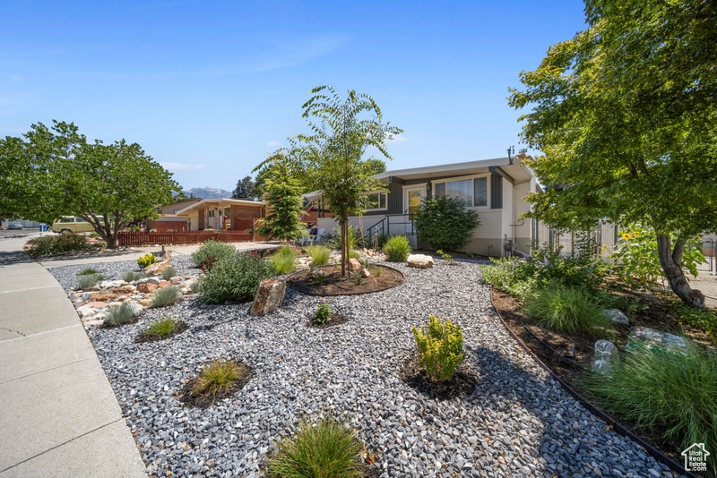 1380 E MCCORMICK WAY Cottonwood Heights, UT 84121