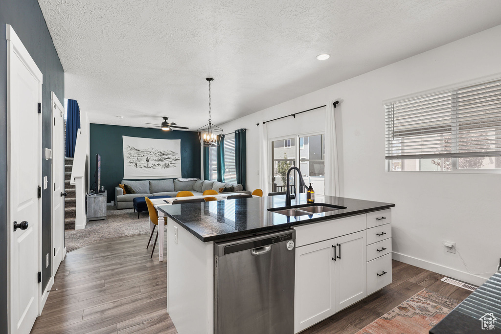 1098 S 4050 W Syracuse, UT 84075